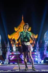 BIB: 100
                            <button type="button" onclick="openModal(22646822)" class="btn btn-primary btn-sm float-right btn-popup" data-toggle="modal" data-target=".modal-high-quality">
                        <i class="fas fa-shopping-cart"></i> Add to Cart
                    </button>
                                            <button type="button" onclick="isThisMe(22646822, true)" class="btn btn-success btn-sm float-right btn-popup btn-isme hidden" data-toggle="tooltip" data-placement="bottom" title="นี่คือรูปของคุณใช่ไหม คลิกที่นี่เพื่อเอาเข้าอัลบั้ม">
                        <i class="fas fa-plus"></i> Add to album
                    </button>
                    <button type="button" onclick="isThisMe(22646822, false)" class="btn btn-warning btn-sm float-right btn-popup btn-isnotme hidden">
                        <i class="fas fa-ban"></i> Remove from album
                    </button>